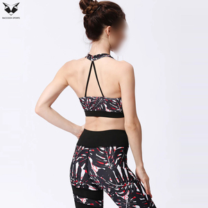 Customized Logo Print High Quality Different Color Unique Design Product Comfortable Fitness Breathable Solid Sports Bras - Product Image 3