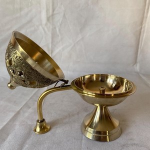 Quemador de Incienso Vintage de Latón para Adoración, Templo, Oración, Meditación, Decoración Espiritual, Quemador de Incienso de Lujo - Product Image 2