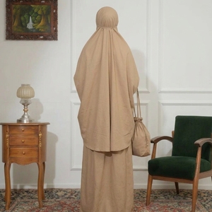 Ensemble de prière musulman de luxe en rayonne douce 100% de qualité supérieure pour femme, couleur unie kaki beige, Mukena Khimar, Vêtements islamiques, Robe en gros avec sac - Product Image 3