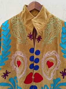 Veste courte en velours pour femme, style bohème, motif tropical et cœur, style Suzani, manteau chaud à motifs floraux, cadeau pour elle, vêtement d'extérieur ethnique, blazer d'hiver - Product Image 6
