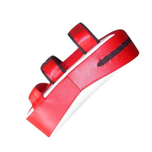 Pads de frappe en cuir PU pour la boxe, le Muay Thai et le MMA, équipement d'entraînement de kickboxing, personnalisables avec logo et design, vente en gros - Product Image 6