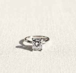 Anillo de Moissanita con Corte Cojín, Plata de Ley 925, Chapado en Oro Amarillo, Anillo de Compromiso, Promesa, Boda, Regalo de Aniversario para Ella - Product Image 4