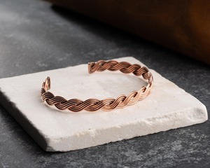 Bracelet en cuivre artisanal brodé, personnalisable (logo et taille), de luxe pour hommes et femmes - Créations anciennes pour événements festifs - Product Image 6