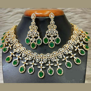 Ensemble de colliers américains en diamant plaqué or 11065537GR-Elegant Fine Jewelry - Product Image 1