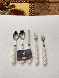 Ensemble de couverts de luxe en acier inoxydable de qualité supérieure avec manches en résine, couteaux de table, vaisselle de cuisine, design moderne, vente en gros - Product Image 2