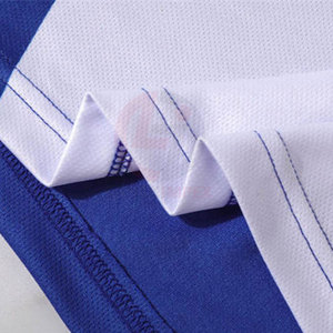 Tenue de football de qualité supérieure, design personnalisé, vêtements d'entraînement confortables, uniforme de football pour le sport - Product Image 4