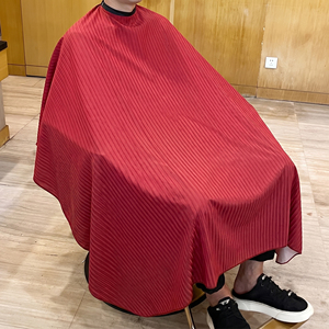 Capa de Barbero Impermeable de Poliéster al por Mayor |   Delantal de Peluquería 100% Poliéster, Capa para Estilista de Salón de Belleza - Product Image 6