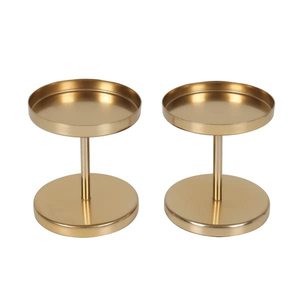 Par de Portavelas Dorados Estilo Boutique, Base Plana Minimalista, para Decoración de Mesas de Banquete - Product Image 1