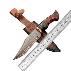 Cuchillo de caza de acero de Damasco con hoja de capas de cobre onduladas, mango de resina negra ámbar, guardacuchillo de cobre y funda de cuero con diseño de mimbre OEM - Product Image 6