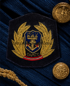 Insignia de gorra austriaca MCV con ancla y corona de laurel, parche de tela para coser en uniformes y prendas. - Product Image 2