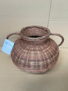 Maceta de ratán hecha a mano, florero decorativo ecológico para una decoración elegante en interiores y exteriores, fabricada en Vietnam. - Product Image 5