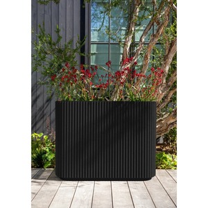 Jardinière noire moderne à nervures pour plantes vertes, pot de fleurs d'extérieur au design minimaliste, forme carrée, en matériau PP - Product Image 3