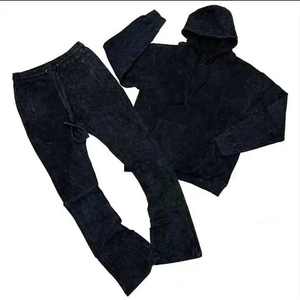 Ensemble de survêtement épais personnalisé pour homme – Pantalon évasé et sweat à capuche unisexe pour homme - Product Image 4