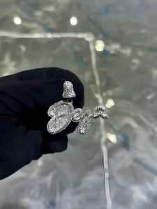 Colgante personalizado con nombre en moissanita VVS para hombre, colgante con letra de nombre estilo hip hop, pasa la prueba del diamante, joyería de plata 925 para regalo. - Product Image 3