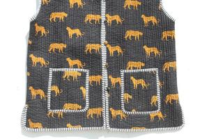 Algodón Tiger Hand Block Hand Made Kantha Print Chaqueta acolchada de algodón Chaqueta de abrigo para mujer - Product Image 3