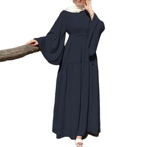 Abayas maxi modestes personnalisées pour femmes avec manches longues évasées en viscose Ramadan et vêtements de prière - Product Image 1