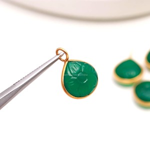 Pendentif fleur en onyx vert naturel, charme sculpté à la main, pendentif en pierre précieuse, bijoux en argent sterling 925, charme cœur pour bijoux, 12 mm - Product Image 5