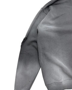 Hoodie personnalisé style streetwear, coupe décontractée oversize, en mélange de coton délavé soleil, 500 GSM, respirant, effet vintage délavé à l'acide et vieilli - Product Image 4