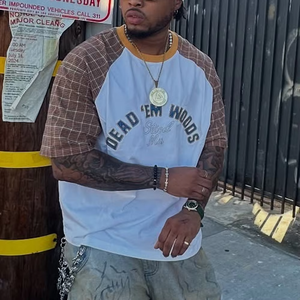 Nouveaux T-shirts unisexes tendance à col rond surdimensionnés, logo personnalisé imprimé, t-shirt à manches courtes à blocs de couleur et à carreaux pour hommes - Product Image 3