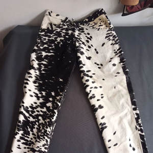 Pantalon en cuir véritable pour homme, style western, en peau de vache, avec fourrure, pour le streetwear - Product Image 2