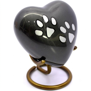 Urne funéraire en aluminium en forme de cœur pour cendres d'animaux de compagnie, avec un design significatif et un bel hommage pour les animaux bien-aimés - Product Image 6