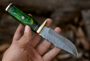 Cuchillo de Caza de Acero de Damasco Personalizado OEM, Cuchillo de Supervivencia de Hoja Fija para Bushcraft con Mango de Madera Verde y Funda de Cuero, Venta al por Mayor - Product Image 3