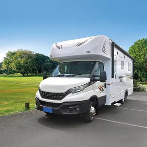 Explorez la nature avec style grâce à cette caravane de camping, un camping-car offrant un confort haut de gamme, une disposition efficace et une conduite facile. - Product Image 6