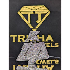 Colgante con inicial de la letra "LA" al por mayor con diamante de moissanita VVS y plata de ley 925 de Trisha Jewels - Product Image 1
