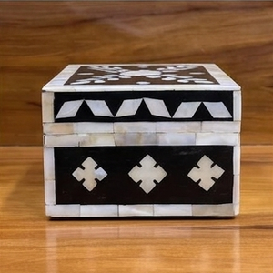 Bone Inlay & MDF Wood <b>Small</b> Capacity <b>Storage</b> <b>Box</b> with Lid Black Floral Jewelry Organizer Home Decor - Product Image 6