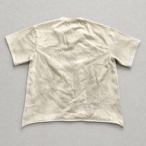 T-shirt décontracté blanc pour homme avec imprimé minimaliste lignes et typographie, 180 grammes, style urbain - Product Image 5