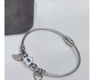 Bracelet Cœur Éblouissant en Argent Plaqué avec Breloques Zircon et Câble, Design Élégant pour Femmes et Filles – Idéal pour les Fêtes - Product Image 2
