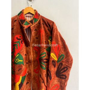 Veste en velours à col mandarin avec broderie rouge motif poisson, manches longues, manteau d'hiver pour femme, style bohème chic - Product Image 3