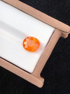 พลอยฟานต้าการ์เนตธรรมชาติ 4.75 กะรัต สีส้มแท้ คุณภาพสูง สำหรับทำเครื่องประดับ ขายส่ง - Product Image 4