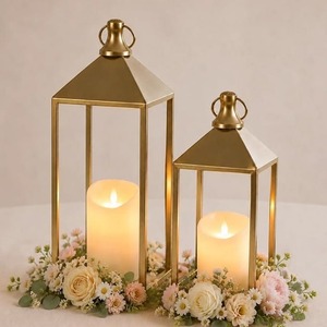 Faroles Cuadrados de Metal Dorado, Decoración Ecológica para Interiores, Bodas y Ramadán, con Arreglos Florales - Product Image 1