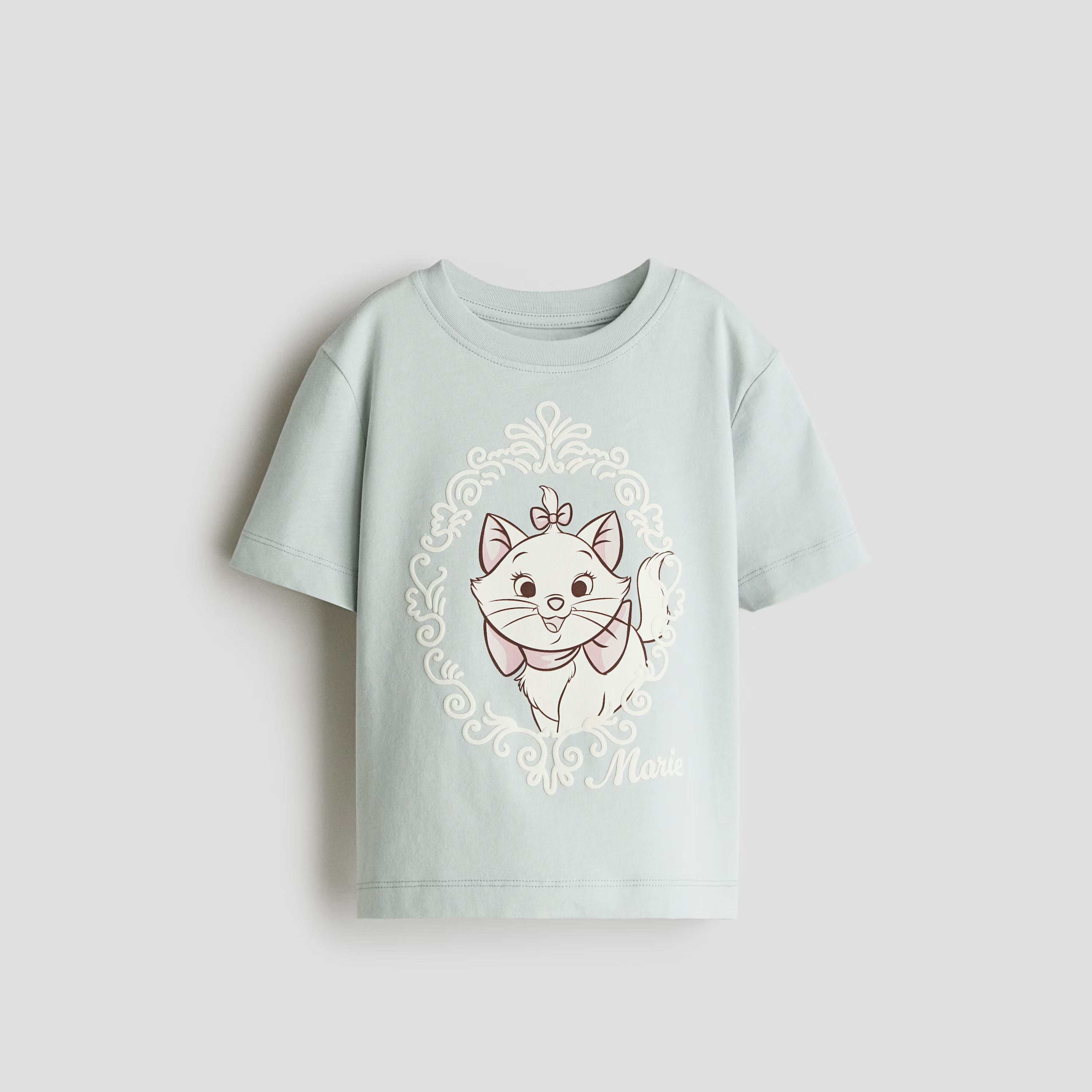 สีฟ้าเทอร์ควอยซ์อ่อน