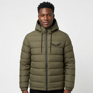 Chaqueta con Capucha Verde Oliva para Hombre con Logotipo Bordado, Abrigo Casual de Invierno Cortavientos, Corte Regular, Cierre de Cremallera - Product Image 2
