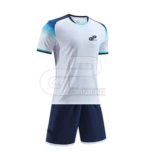 Tenue de football athlétique respirante à séchage rapide, idéale pour l'entraînement en équipe et les matchs de compétition - Product Image 6