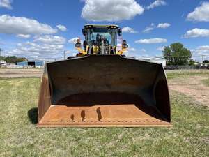 รถตักล้อยาง Volvo L180H มือสอง ปี 2014 รับน้ำหนักได้ 300 ตัน พร้อมเครื่องยนต์ เกียร์ และปั๊ม - Product Image 2