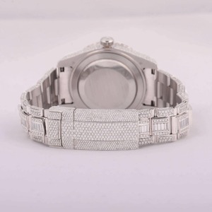 Reloj Deportivo de Lujo para Hombre de 41 mm con Esfera Escarchada, Grandes Diamantes Moissanite, Logotipo Personalizado, Caja de Acero Inoxidable, Reloj de Cuarzo Estilo Hip Hop - Product Image 6