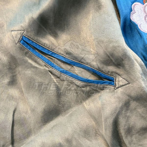 Chaqueta Sukajan de Moda con Textura Sedosa y Suave, Bordado Detallado, Transpirable, Ecológica, Puños y Dobladillo Acanalados, Elegante - Product Image 6