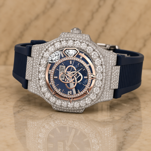 Bracelet pour homme en acier inoxydable artisanal, mouvement à quartz analogique, résistant à l'eau 10 bars, entièrement pavé de diamants Moissanite VVS - Product Image 1