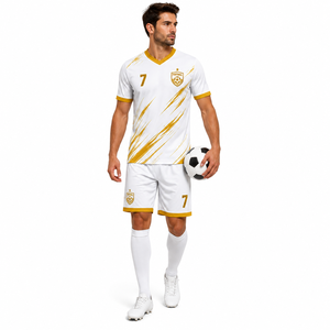 Ensemble d'uniformes de football personnalisés haut de gamme pour hommes : maillot, short, chaussettes, vêtements de sport d'équipe, respirant, séchage rapide, polyester, numérique - Product Image 2