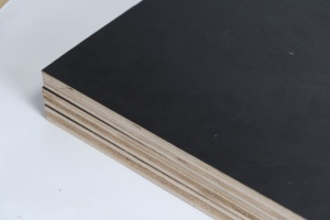 Contrachapado de Eucalipto y Acacia de Primera Calidad para Uso en Exteriores, Recubierto con Película de 12 mm, Phu Tho E0, Melamina Fomex, Marrón/Negro - Product Image 4