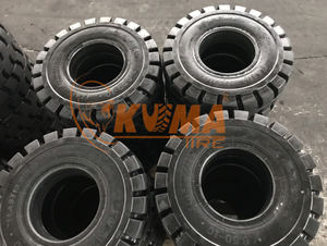 ยางรถยกขนาด15นิ้วแบบทึบในเวียดนาม8.15-15พร้อมปลอกยางธรรมชาติสภาพใหม่ - Product Image 5