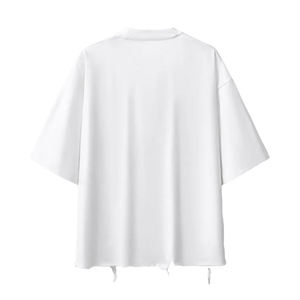 เสื้อยืดโอเวอร์ไซส์สีดำผ้าฝ้าย แขนสั้น คอกลม ทรงพอดีตัว สไตล์ลำลอง ดีไซน์ชายเสื้อฉีกขาด - Product Image 4
