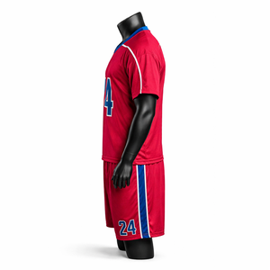 ชุดเสื้อฟุตบอลสีแดงสำหรับผู้ชายคอวีแขนสั้นหมายเลข 24 กางเกงขาสั้นเอวยางยืดโพลีเอสเตอร์ระบายอากาศได้ทุกฤดูกาลชุดกีฬา - Product Image 3