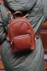 Mini Mochila de Cuero Genuino con Logotipo Personalizado Premium, Mochila Pequeña de Piel de Vaca para Mujer, Bolso de Viaje de Diseño para Damas LSBP-0142 - Product Image 4