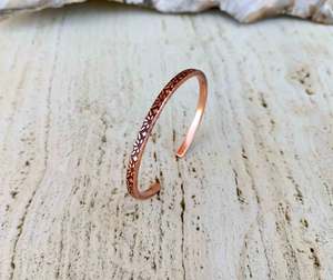 Bracelet en cuivre massif floral fait main, accessoire de mode de haute qualité, magnifique bracelet à prix de gros - Product Image 5