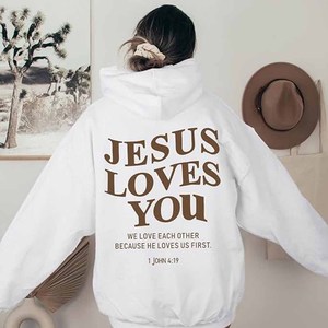 Sudadera con Capucha de Algodón Premium con Bordado de Jesús Bendecido por Dios, Inspirada en la Fe, con la Frase: El Plan de Dios Vale la Pena Servirlo como Cristiana - Product Image 4