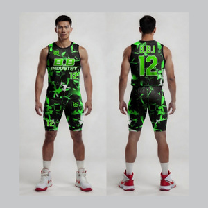Conjunto de Uniforme Deportivo 7v7 Verde Neón, Jersey y Pantalones Cortos con Patrón Agrietado Negro y Verde, Kit Atlético de Compresión Profesional Premium - Product Image 1